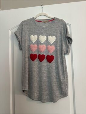Gray Heart Patch Tee - Pink & Red Hearts